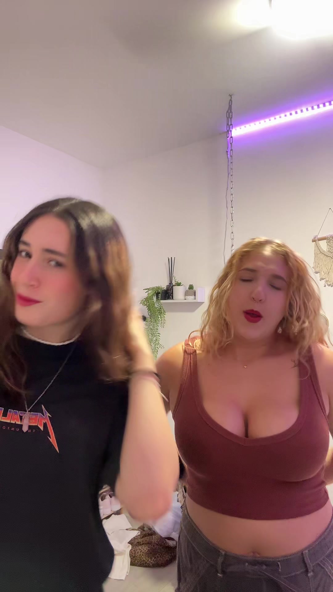 @Roni
