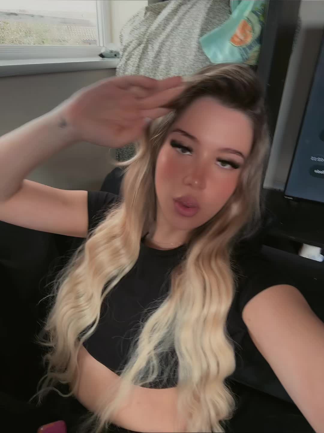 @𝓅𝒽ℴℯ𝒷ℯ 𝓇ℴ𝓈ℯ ♥️