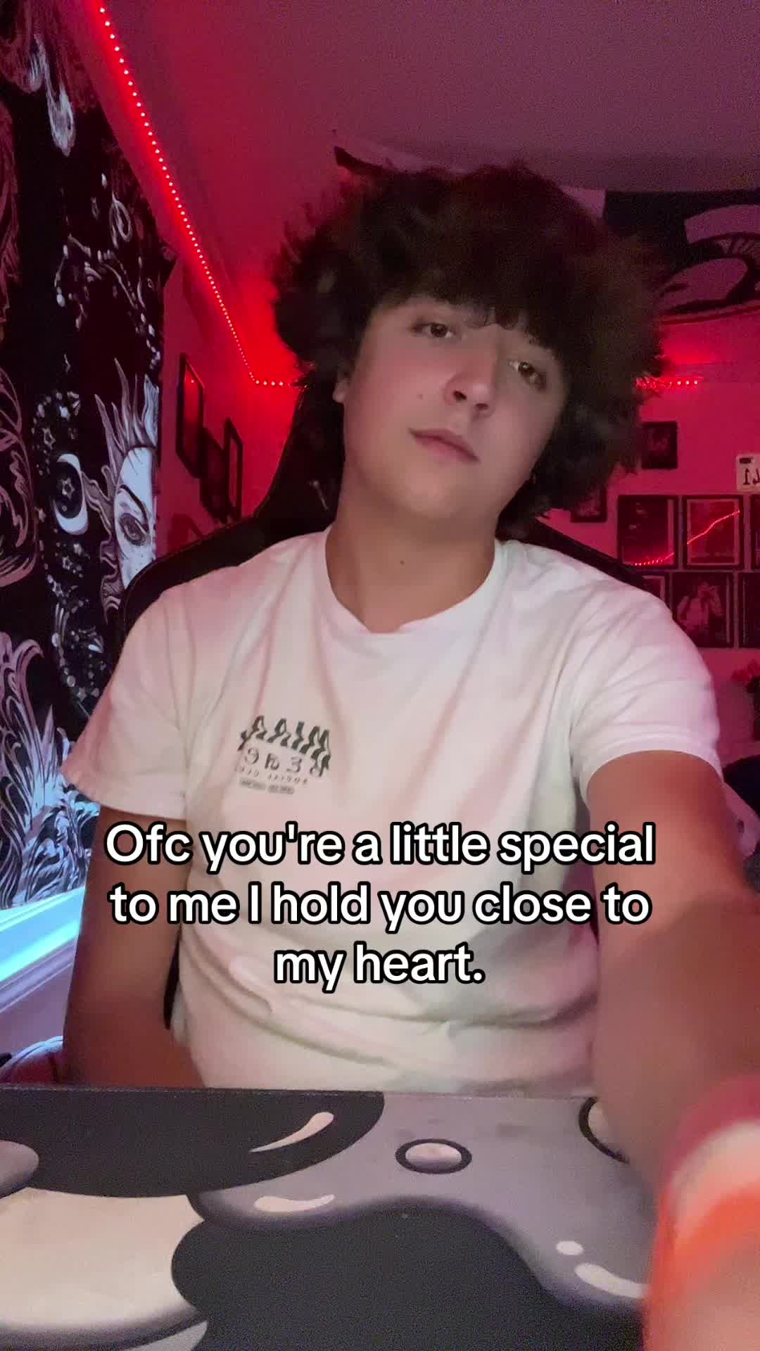 @T