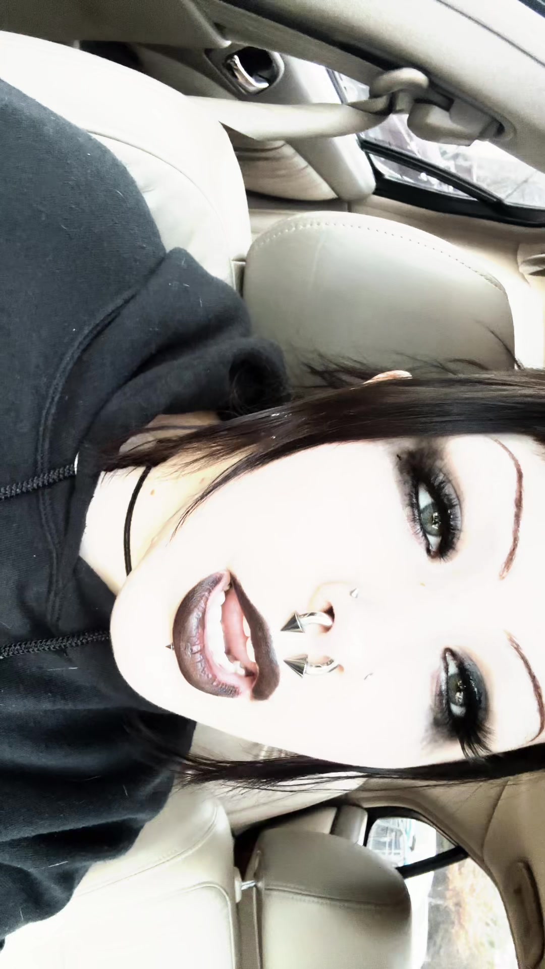 @aja 🧟&zwj;♀️