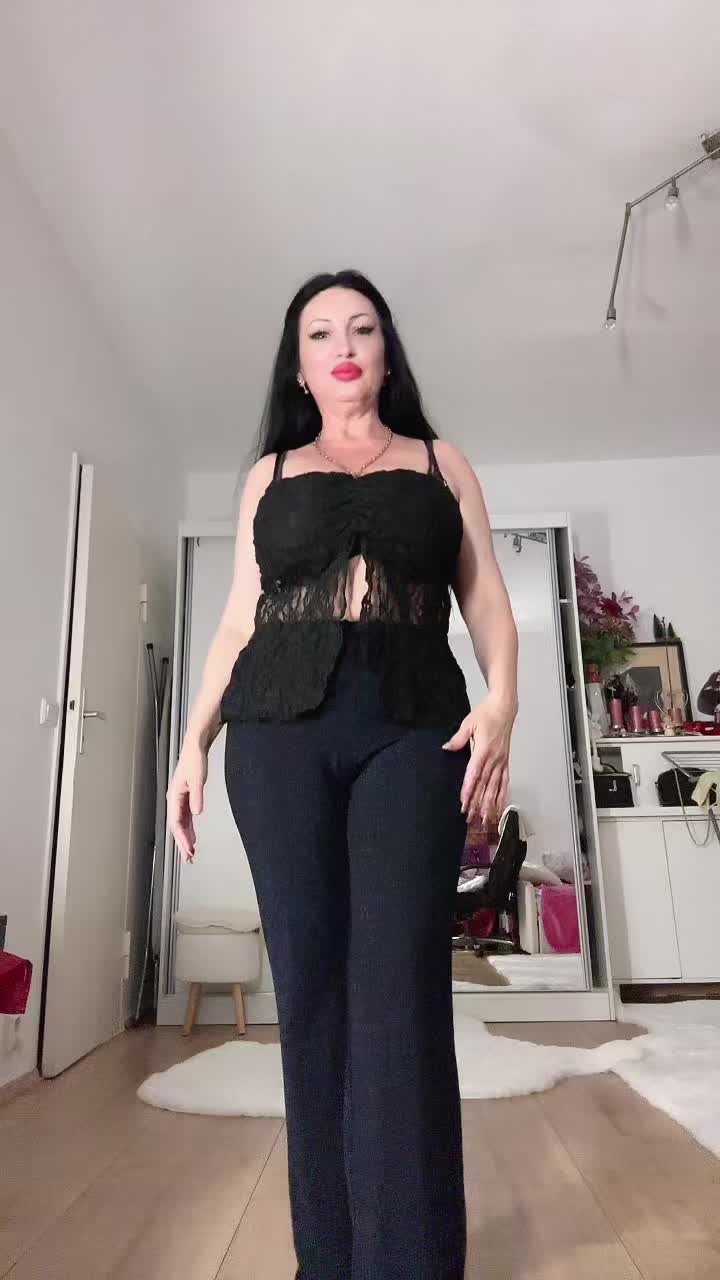 @Lara