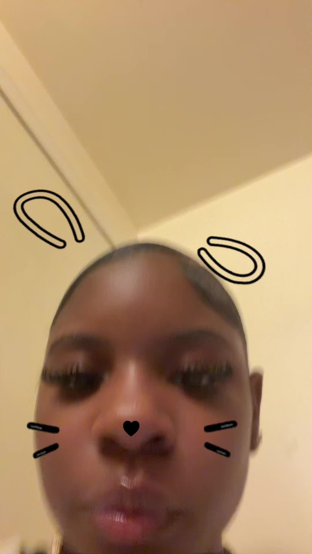 @im not real.