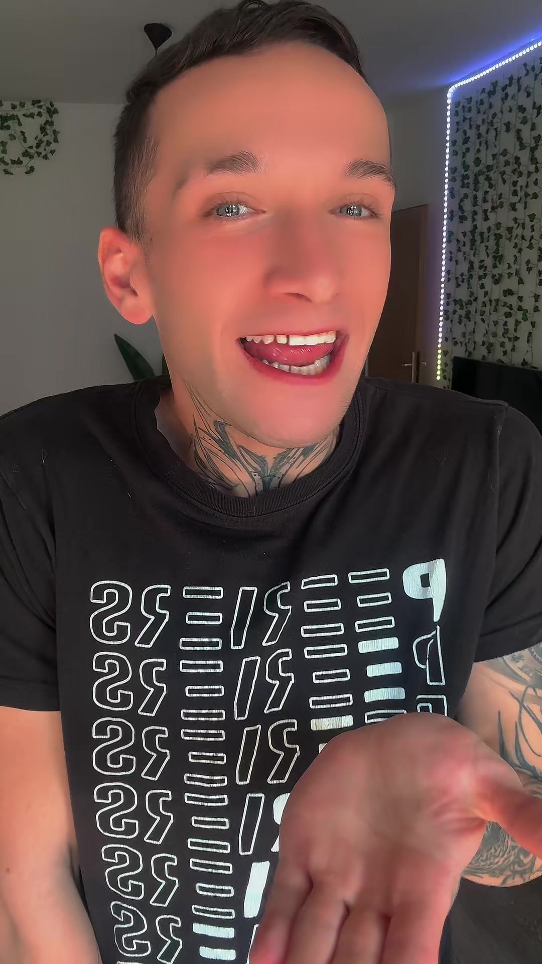 @Itsofficialsimon