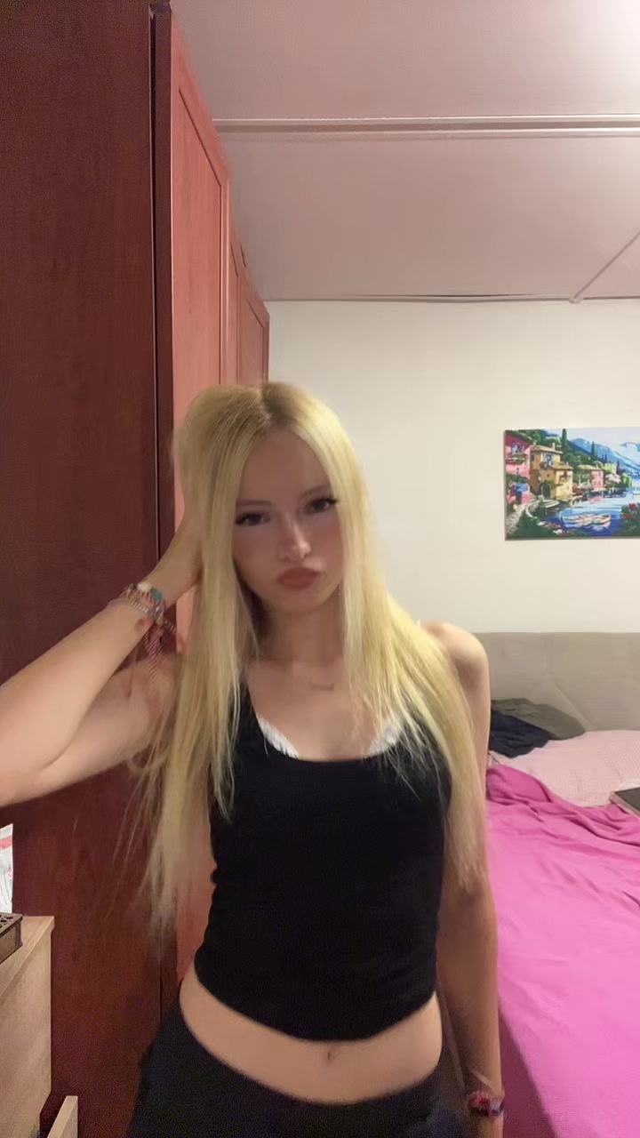 @Ayşenur