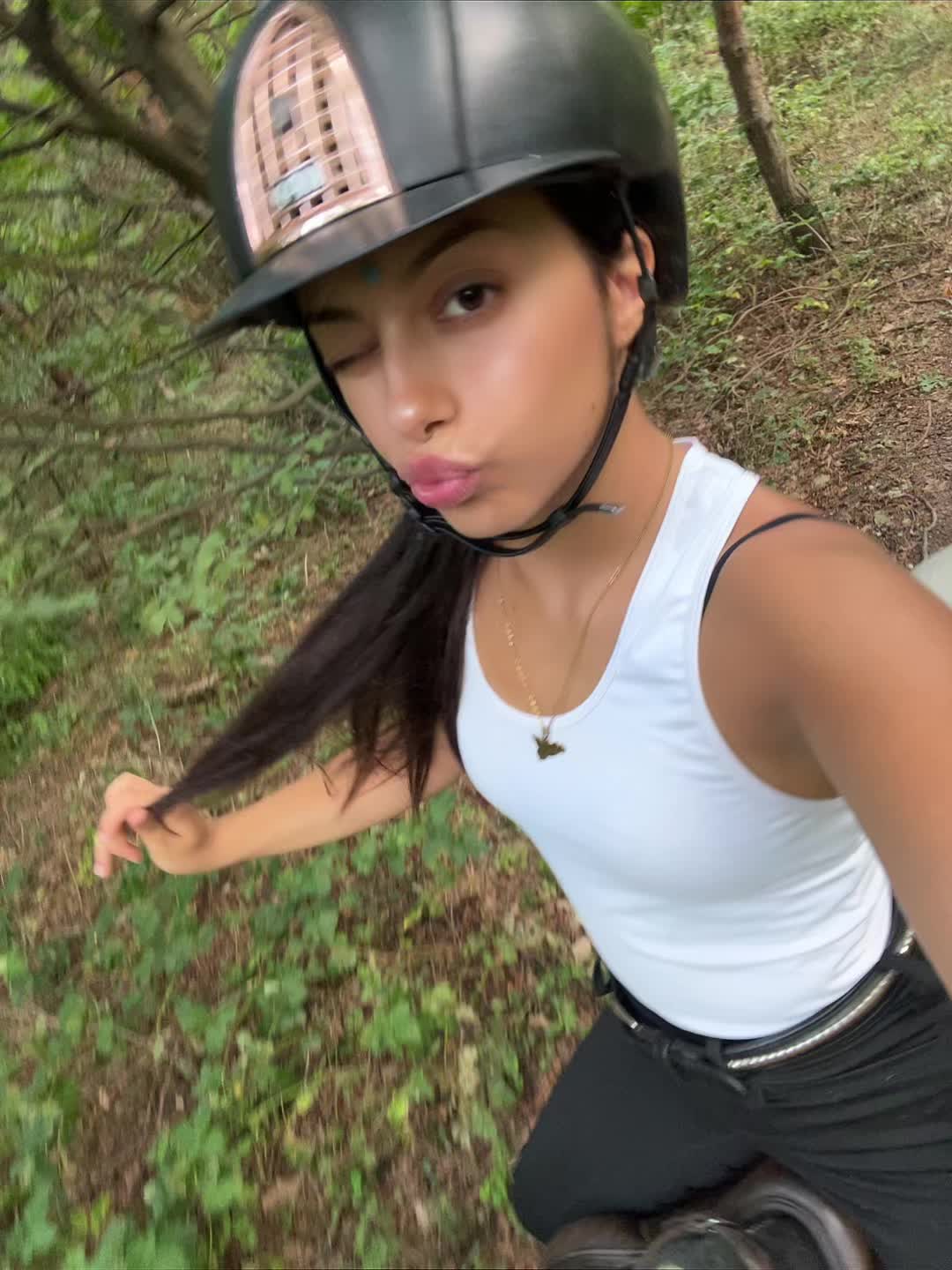 @𝗔𝗹𝗶𝗰𝗲💋