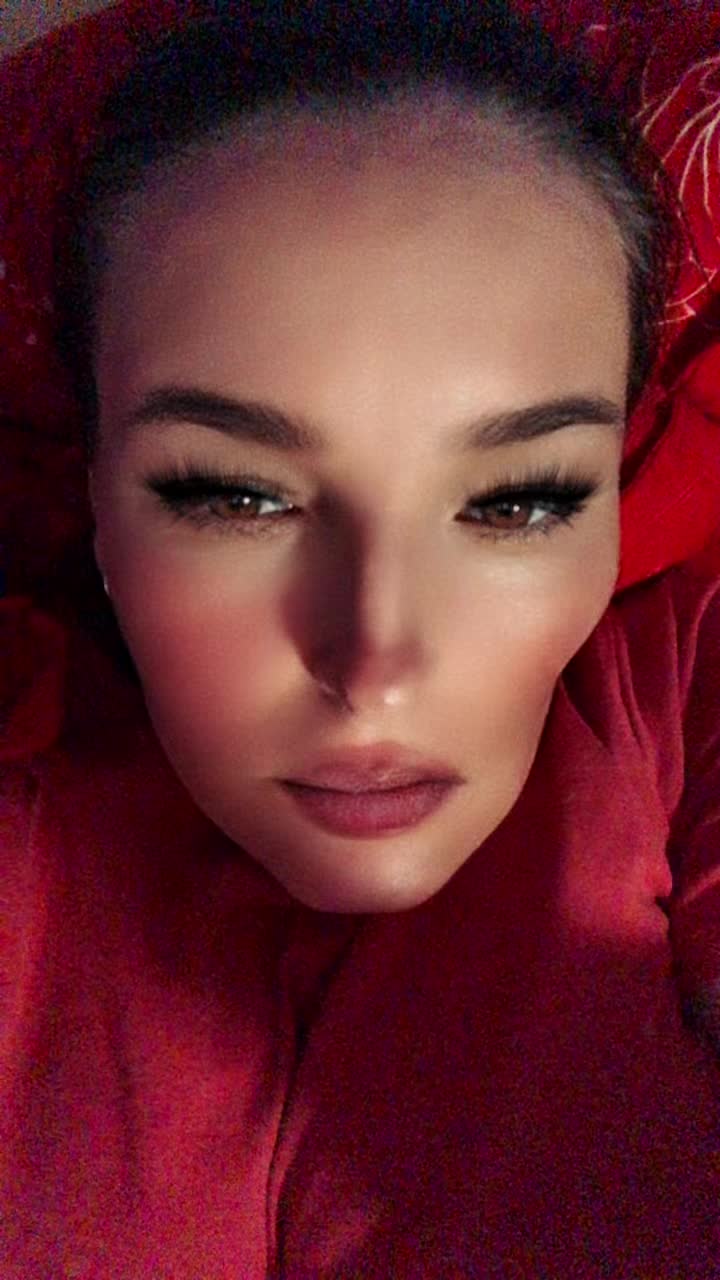@Mirela123