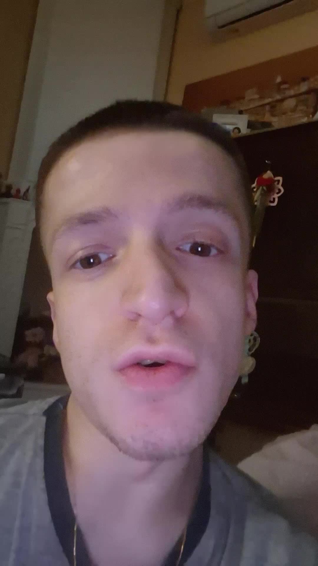 @Simone