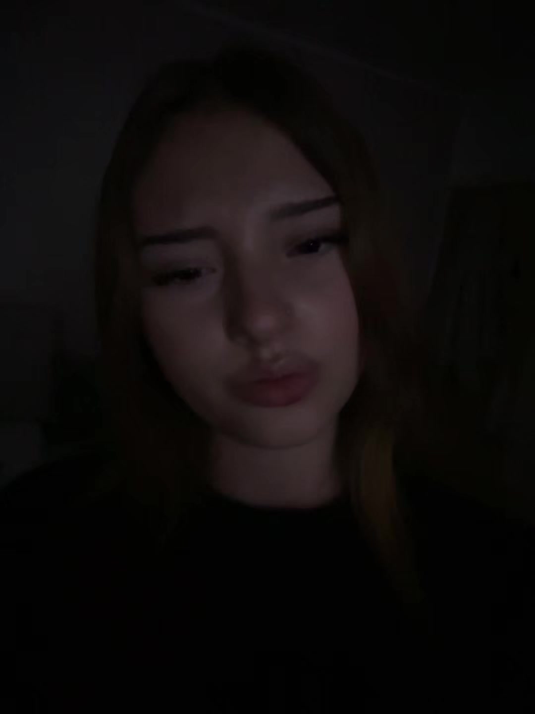 @Leona