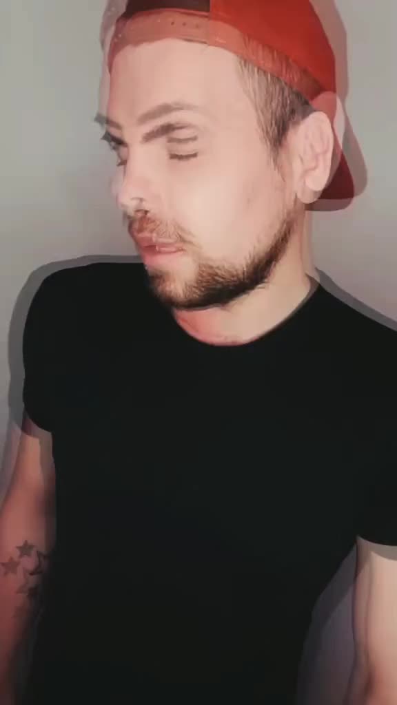 @𓃥 What's Up! 𝐼'𝓂 P𝐚ul 𓃦