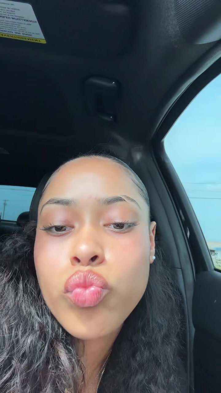 @❦