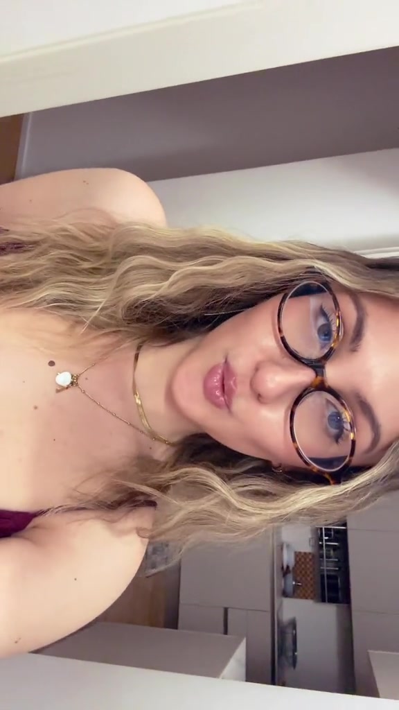@Franci
