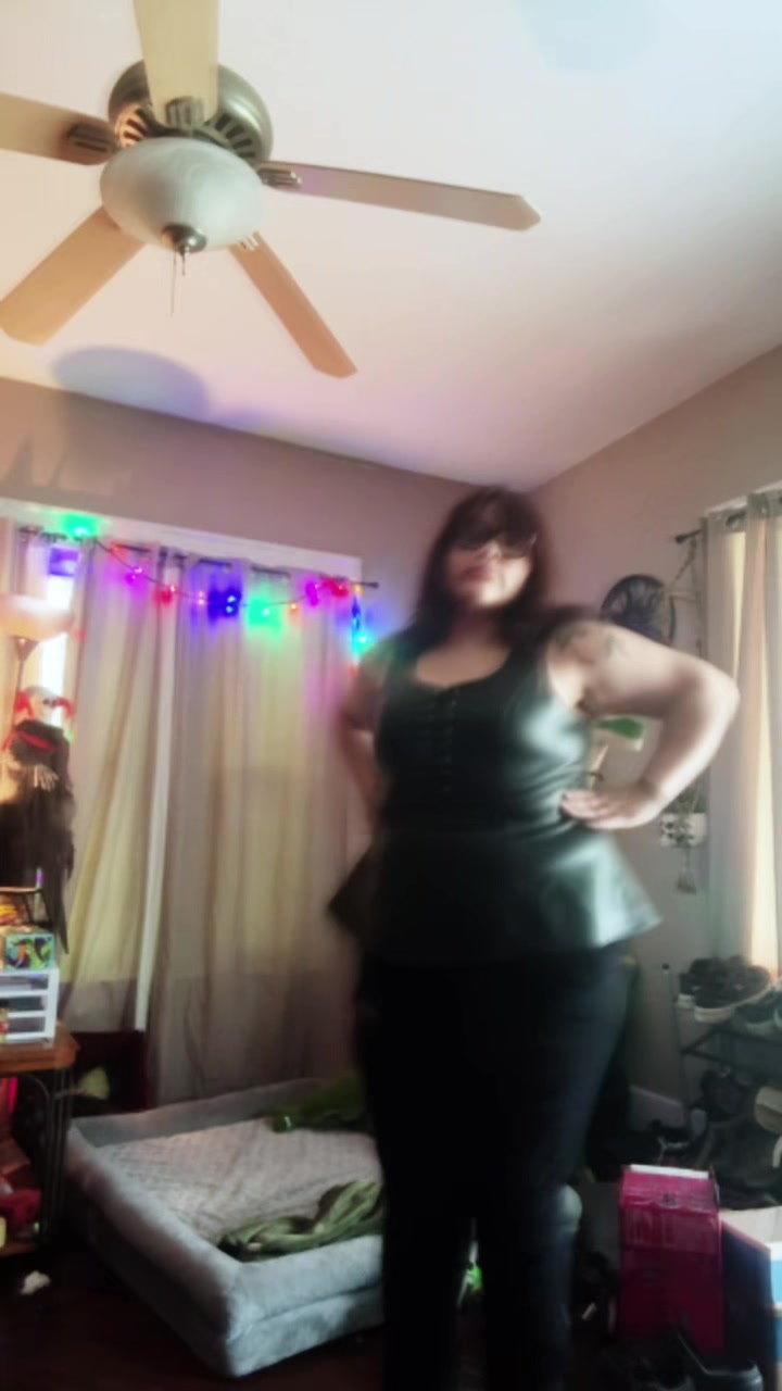 @𝕿𝖗𝖎𝖝 𝖂𝖎𝖓𝖈𝖍𝖊𝖘𝖙𝖊𝖗