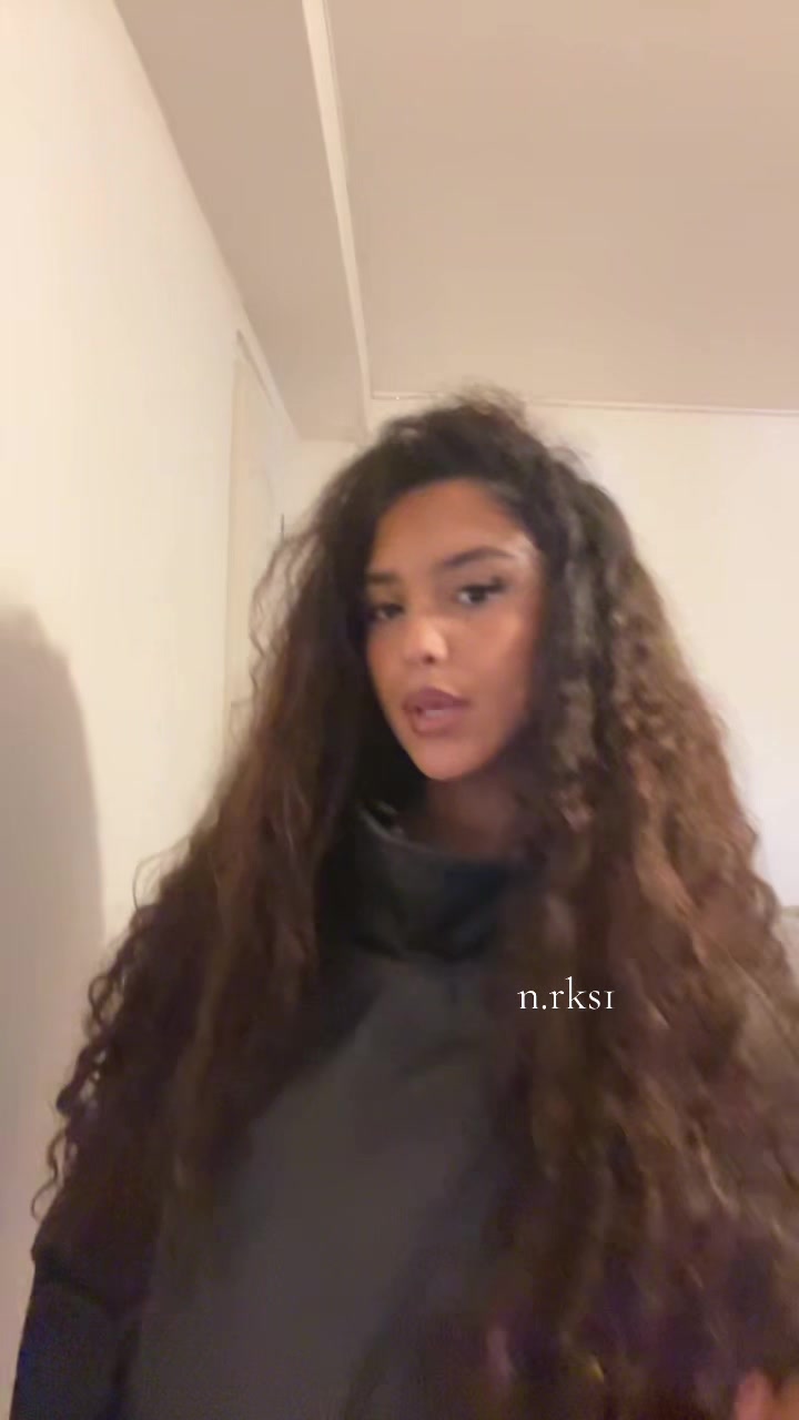 @𝟐𝟐