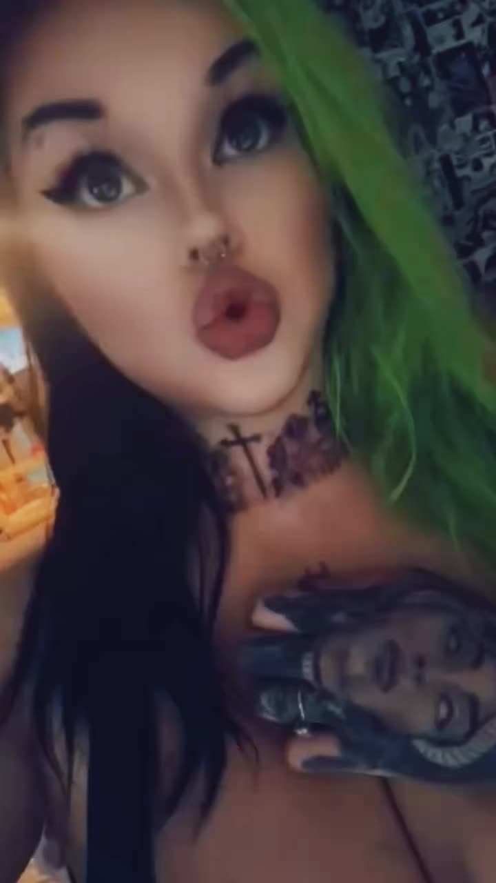 @BackshotsForBaddies