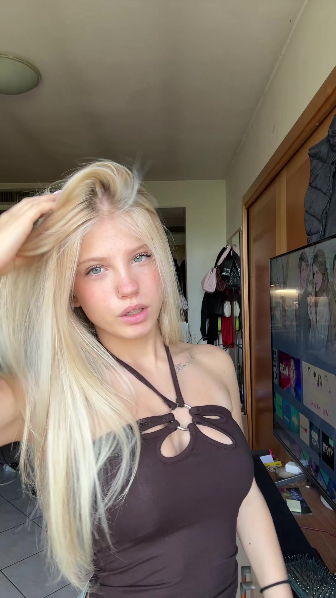 @vi