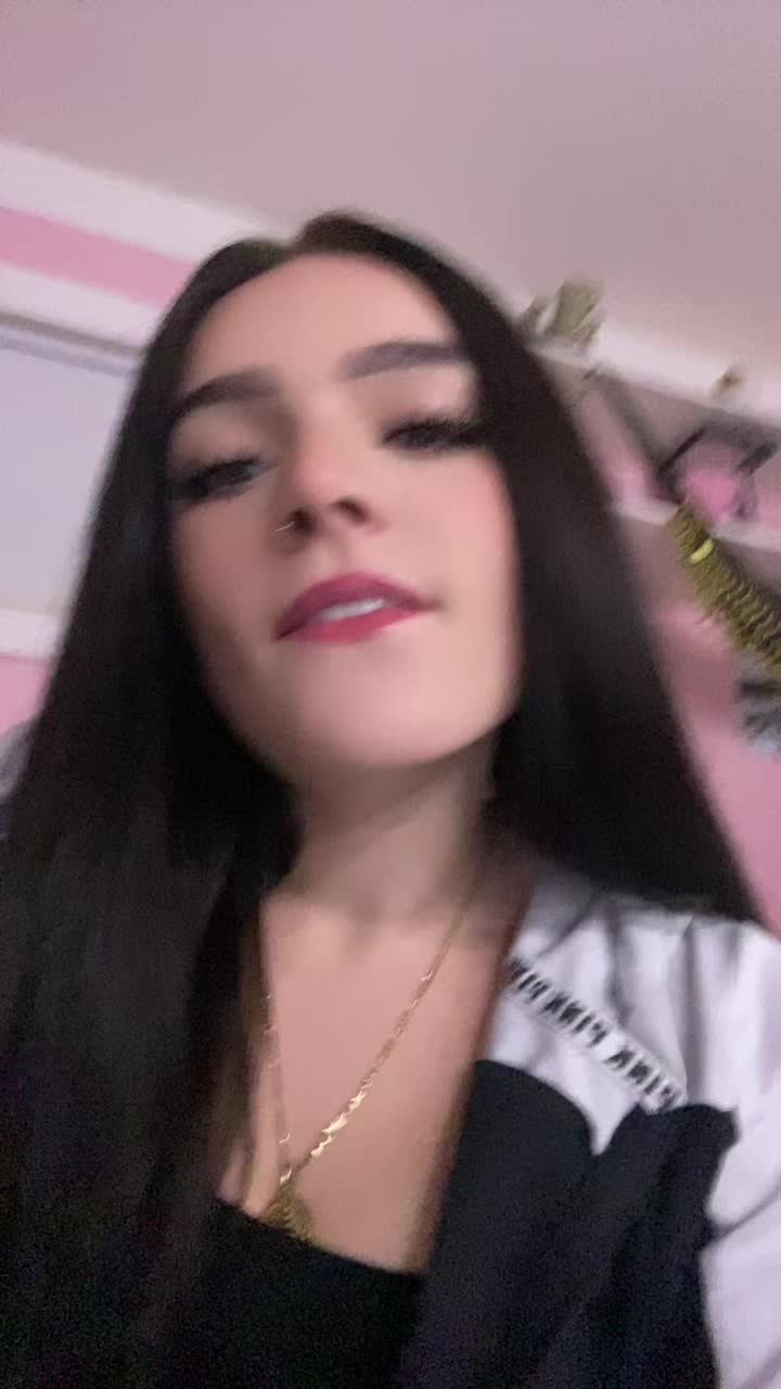@صوفيا🇱🇧