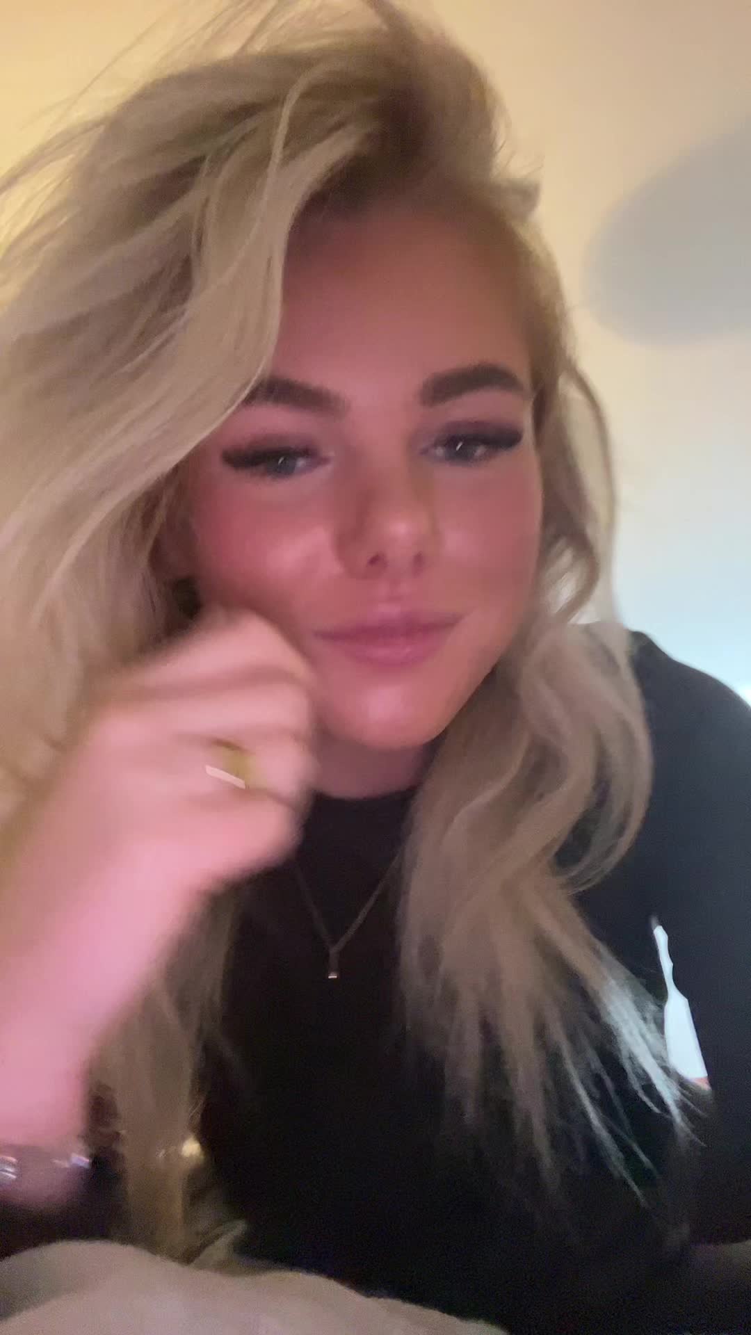 @Roos 🚀❤️&zwj;🔥💥