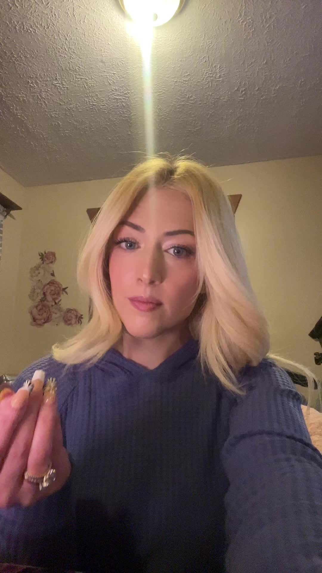 @Femmebot