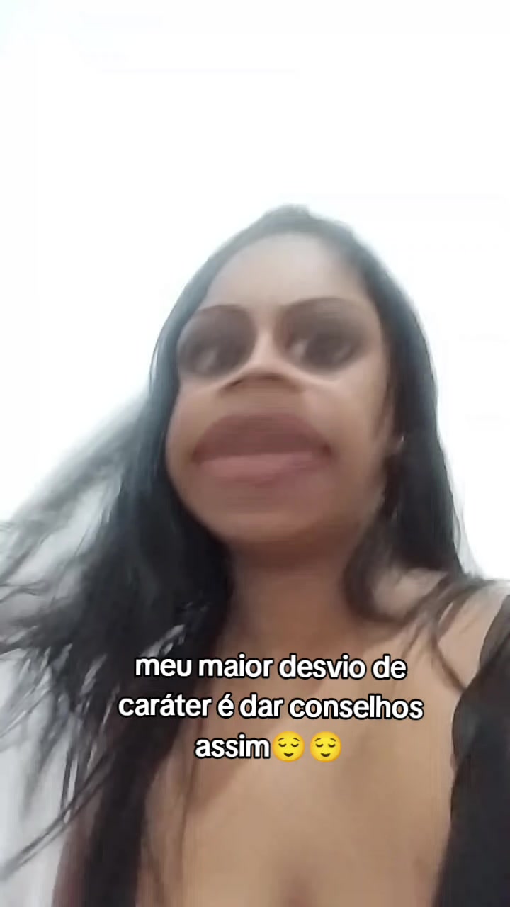 @scarlett_Estefane