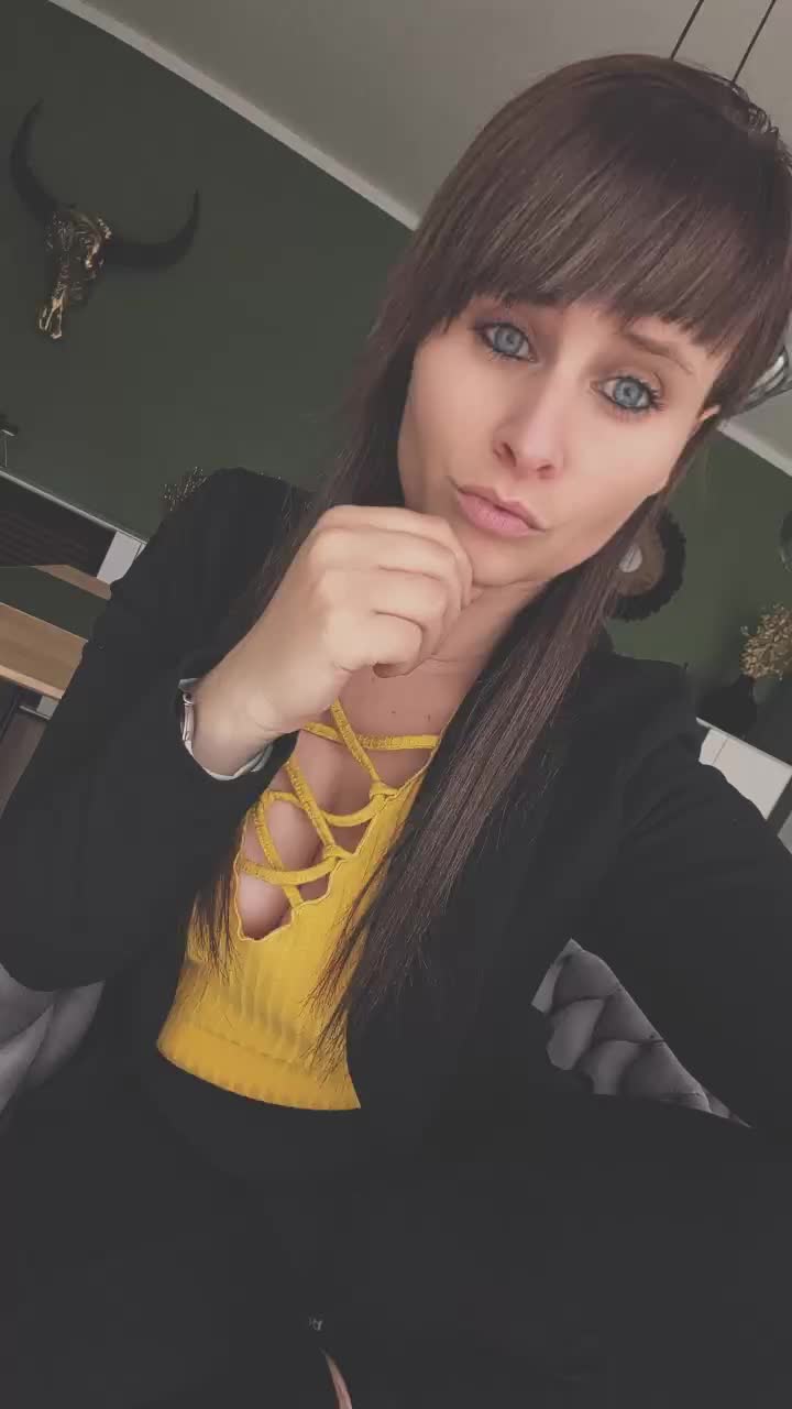 @𝒮𝓀𝑜𝓌𝒾𝒾𓄀