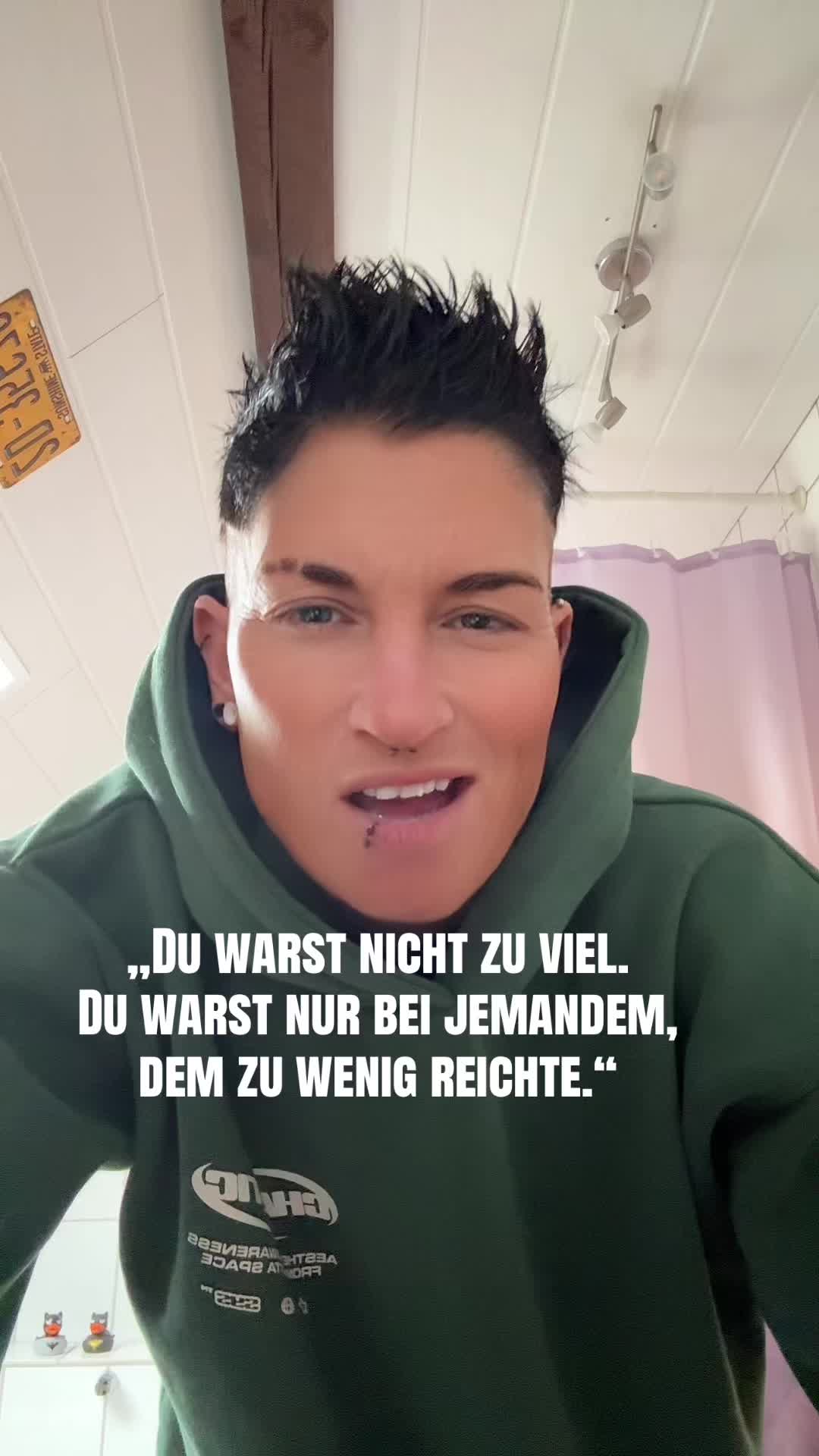 @Mojo🏳️&zwj;🌈