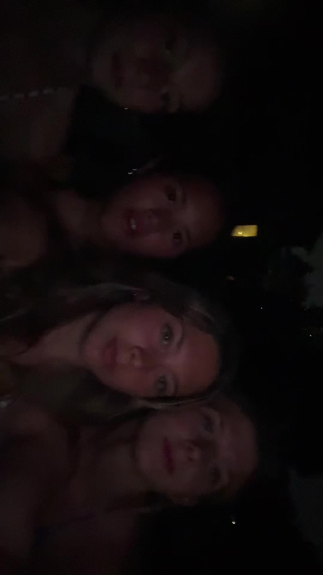 @kk ☮︎