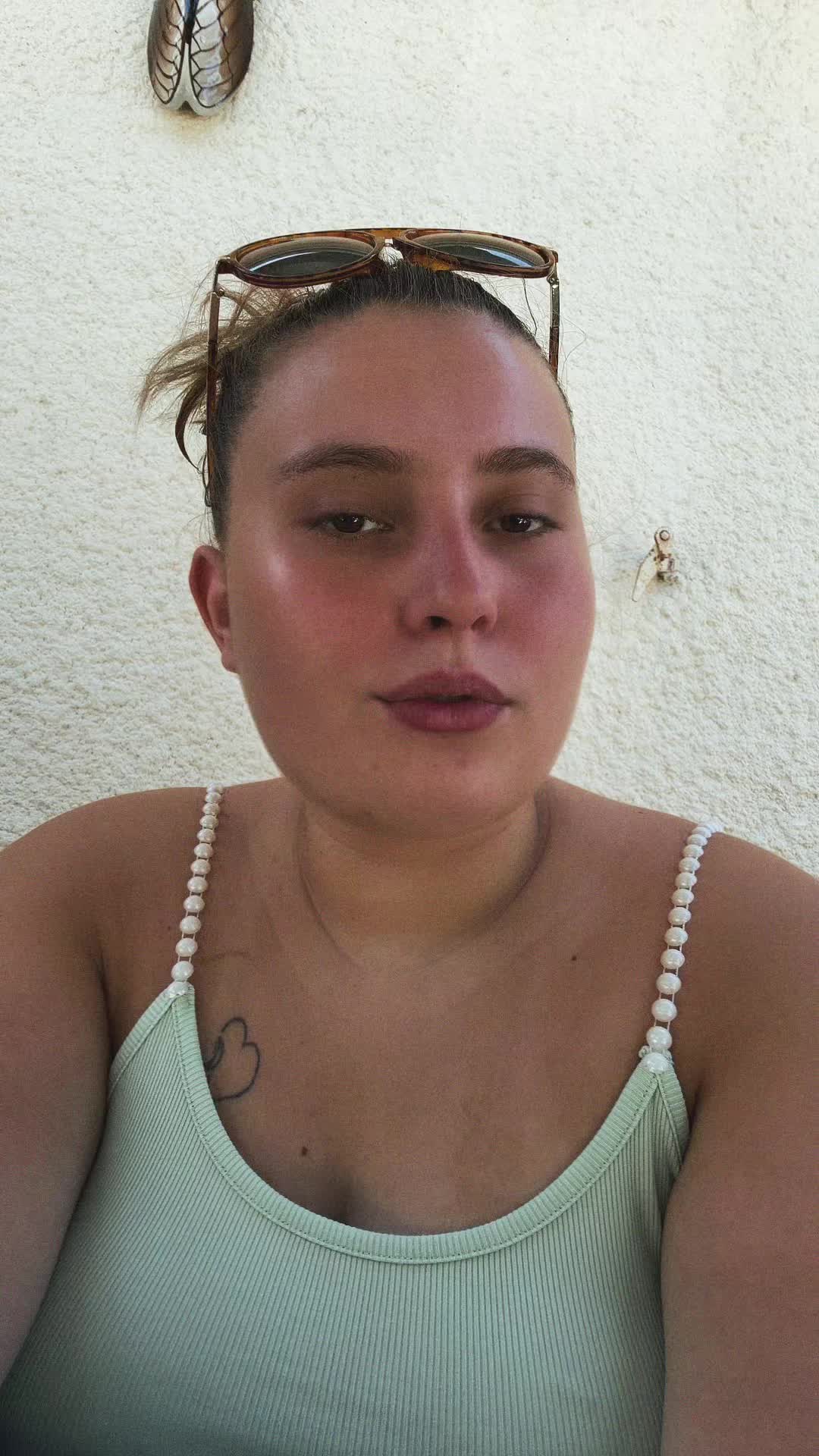 @Očéãnē Bõnvoīsīn