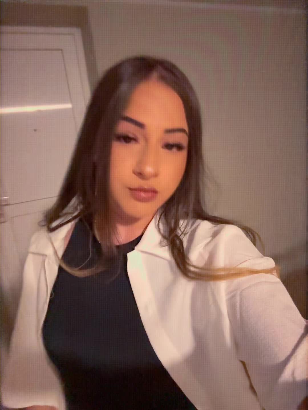 @𝓡🤍𝔁𝓪𝓷𝓷𝓪🎀