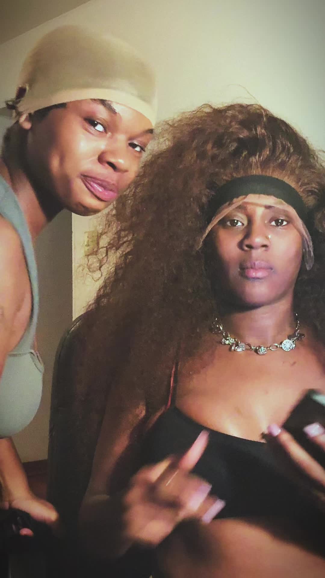 @theyadorejamelia