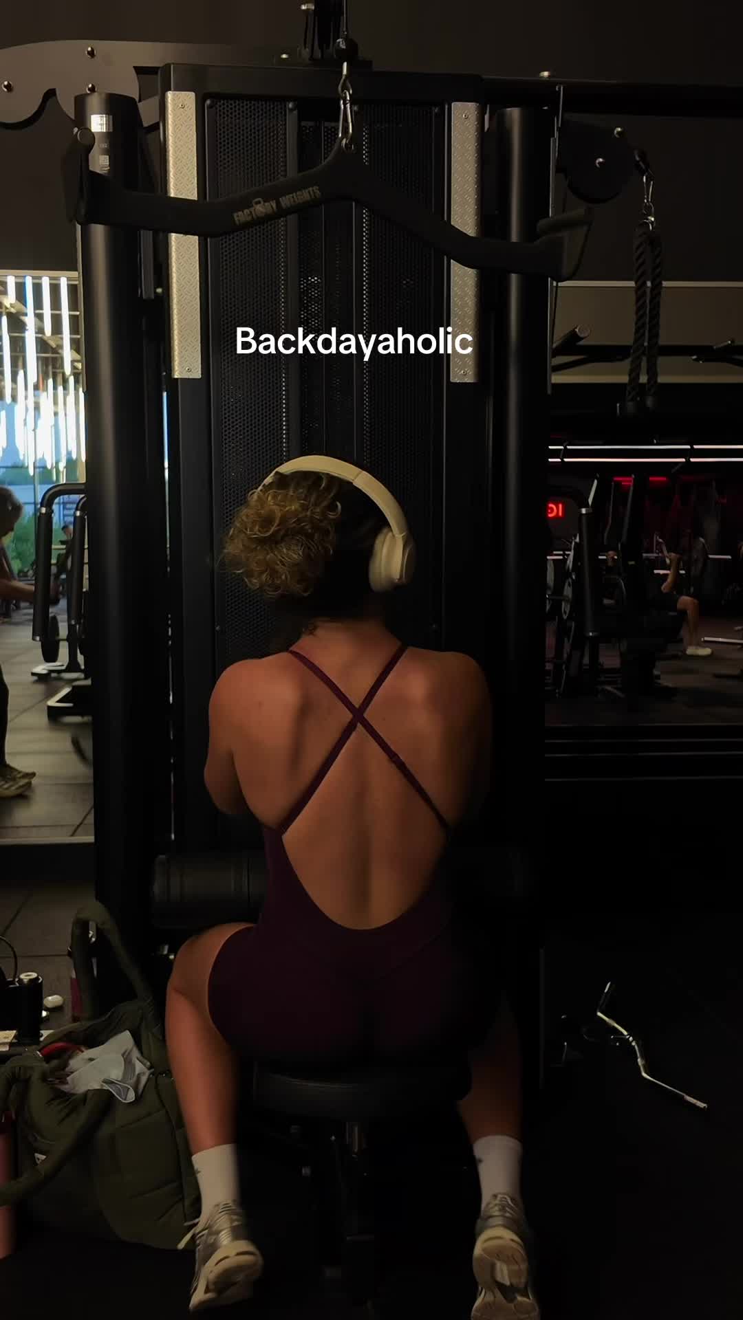 @elbuckles