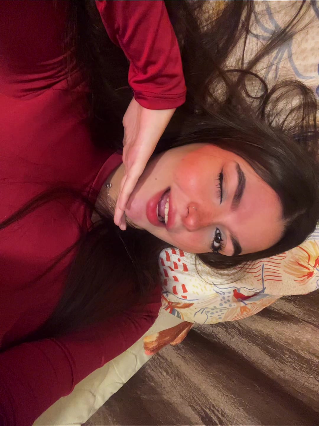 @𝓠ue𝓠ue.  ♛