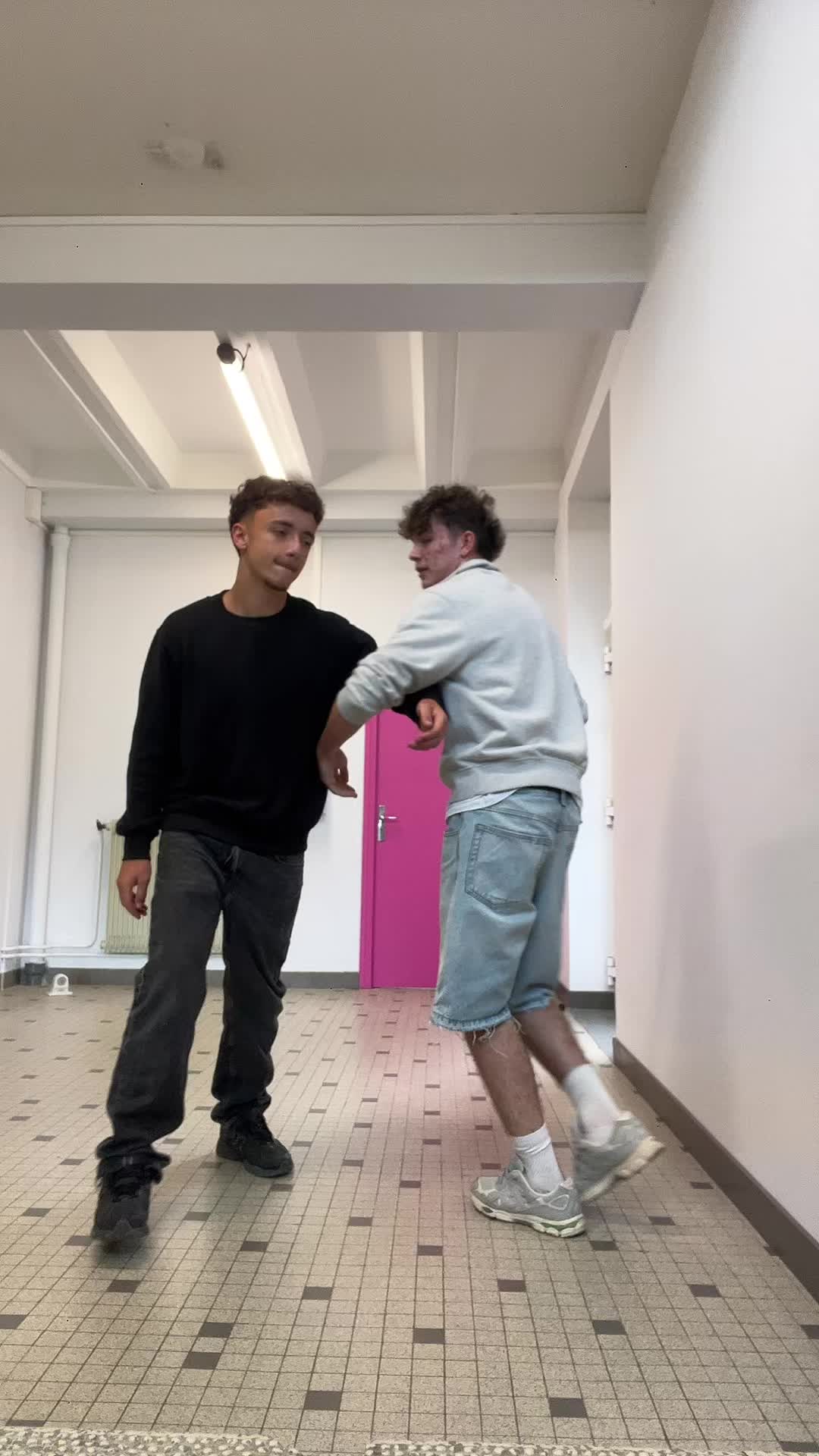 @pinglish
