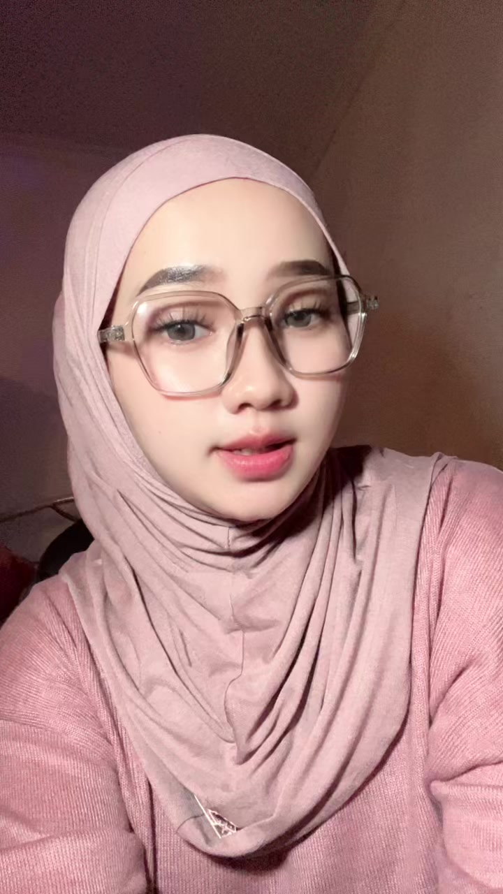 @Nia_🐣