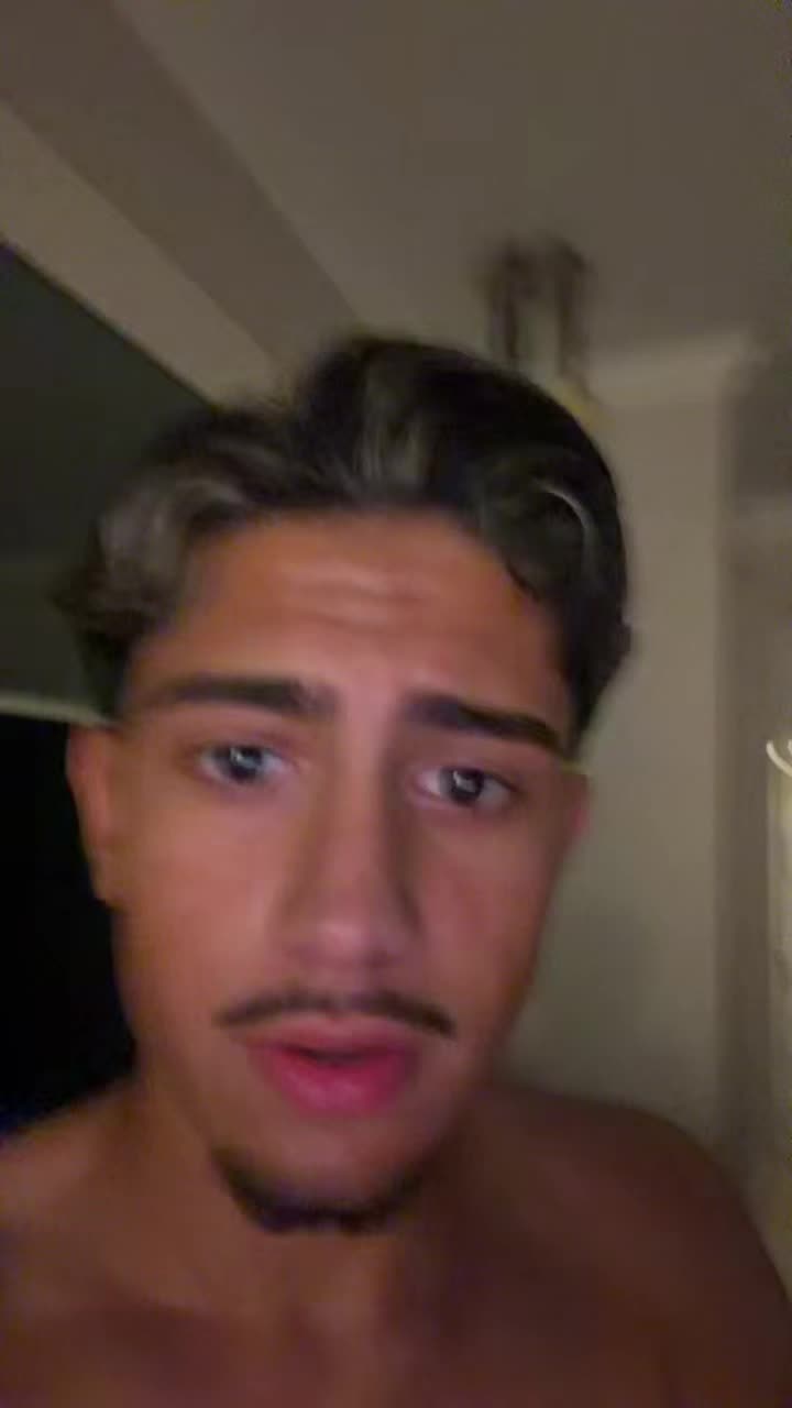 @🥥