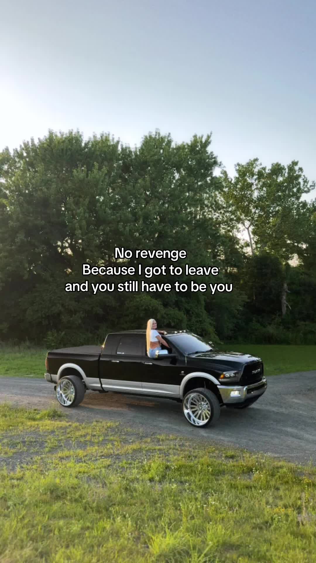 @dumbblondee110