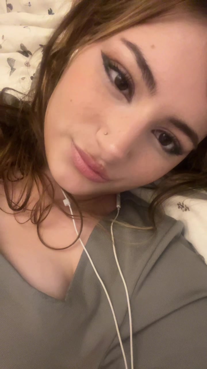 @lara1zel