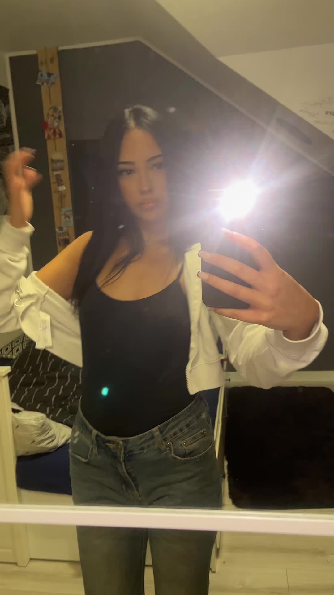 @melcia