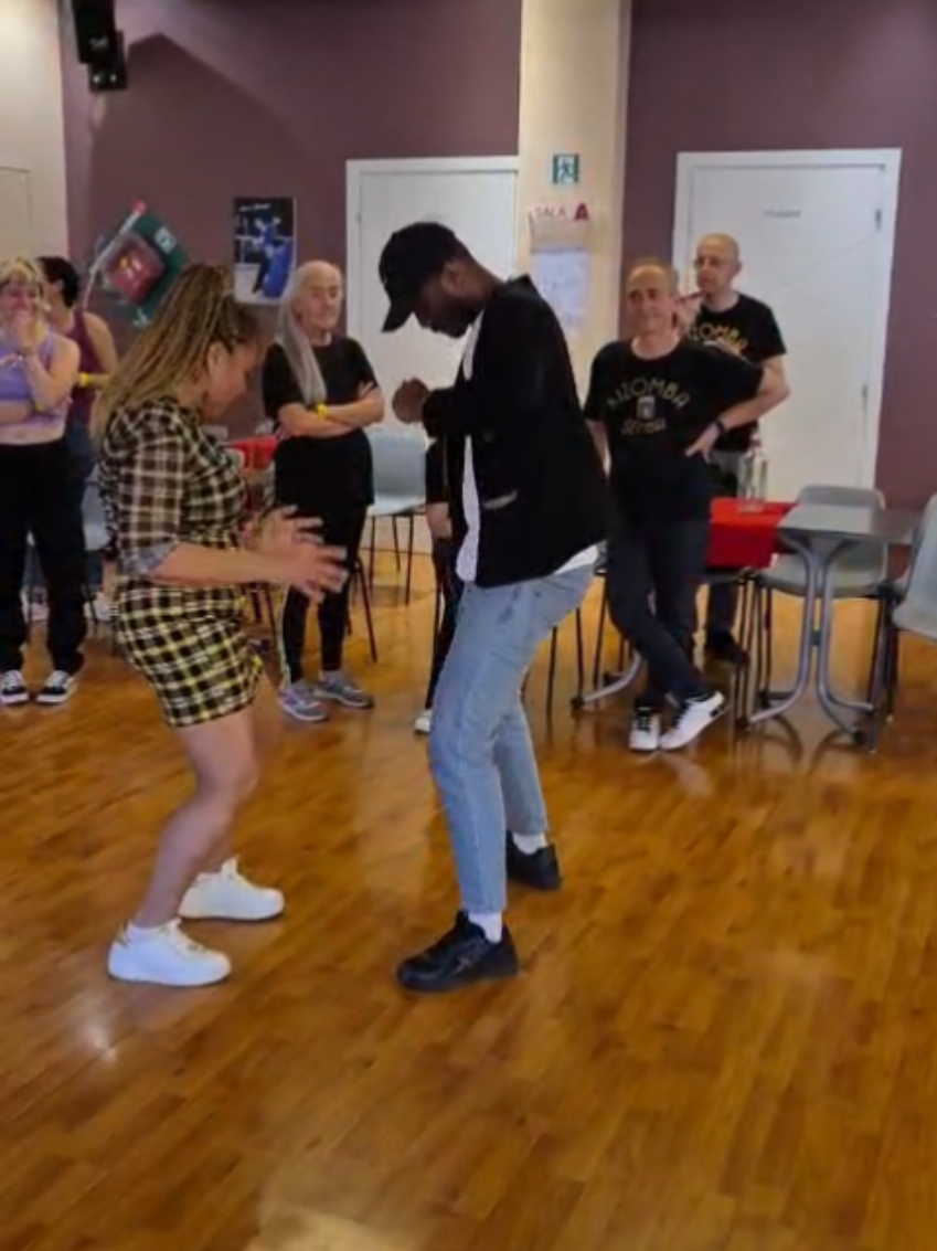 @Monia&Dance