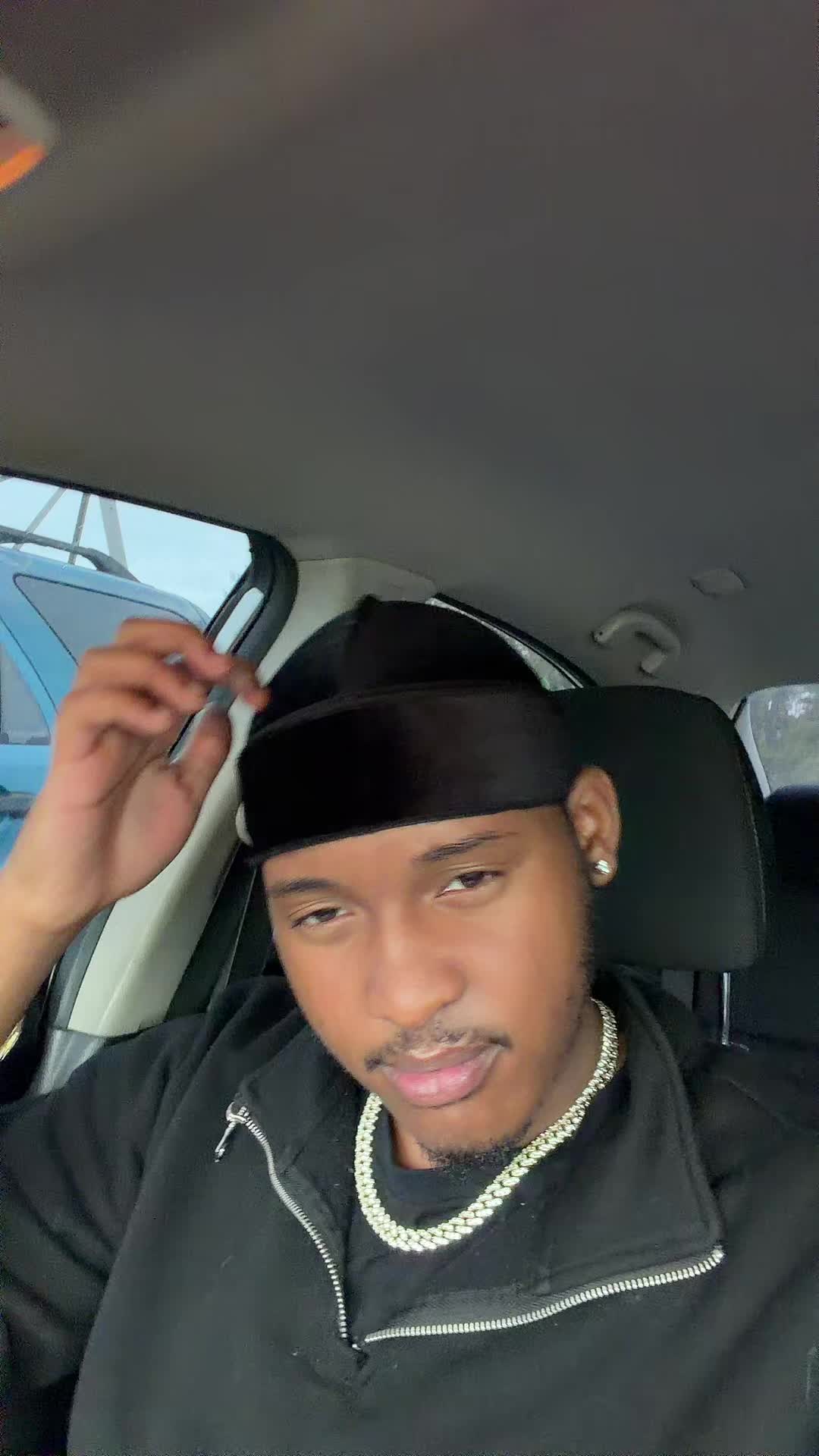 @Joshii