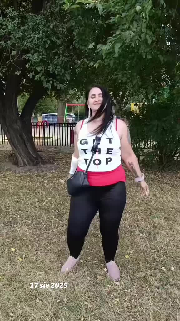 @Czoorna💋😈