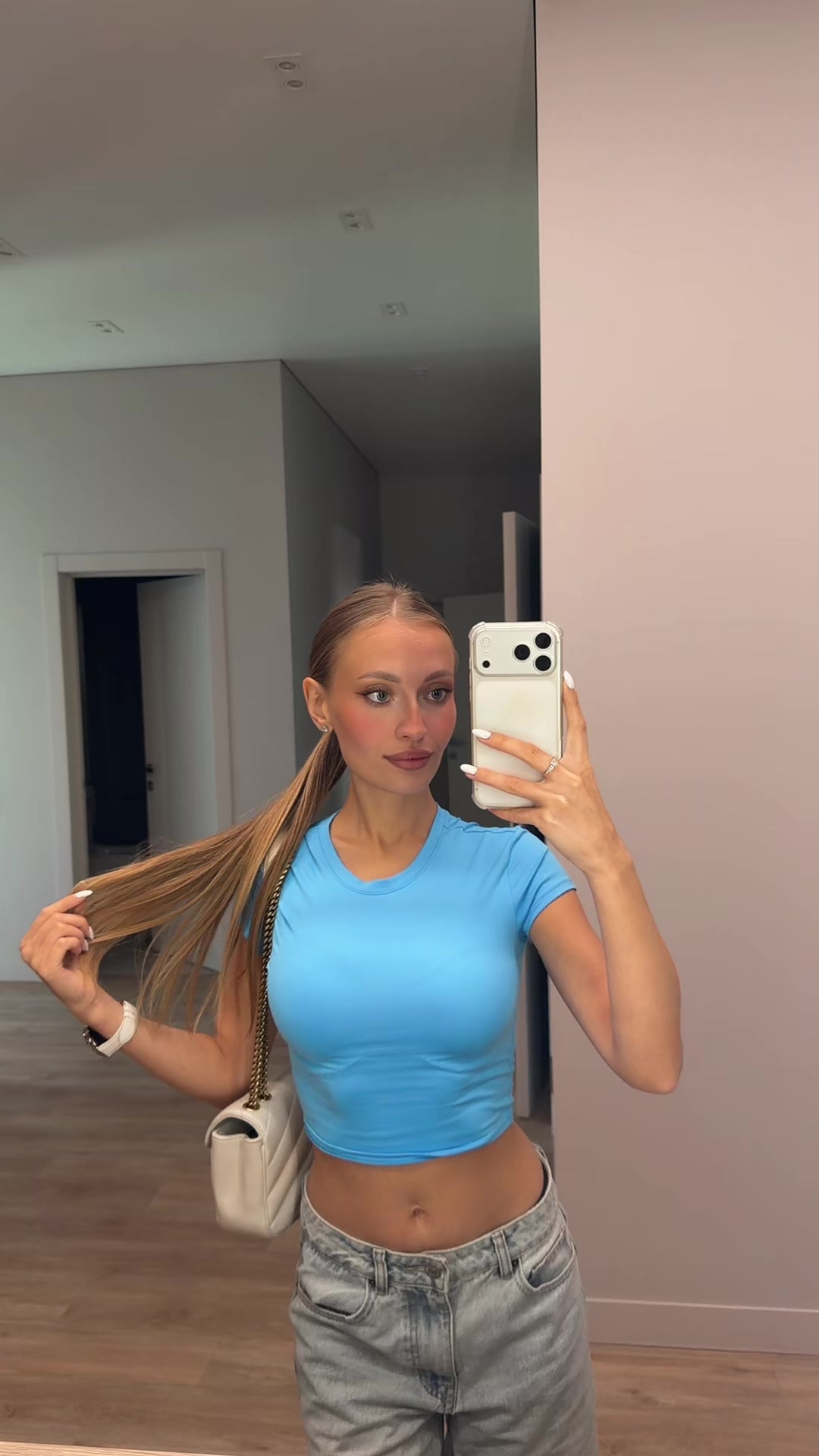 @Goddess 🇦🇪 🇷🇺