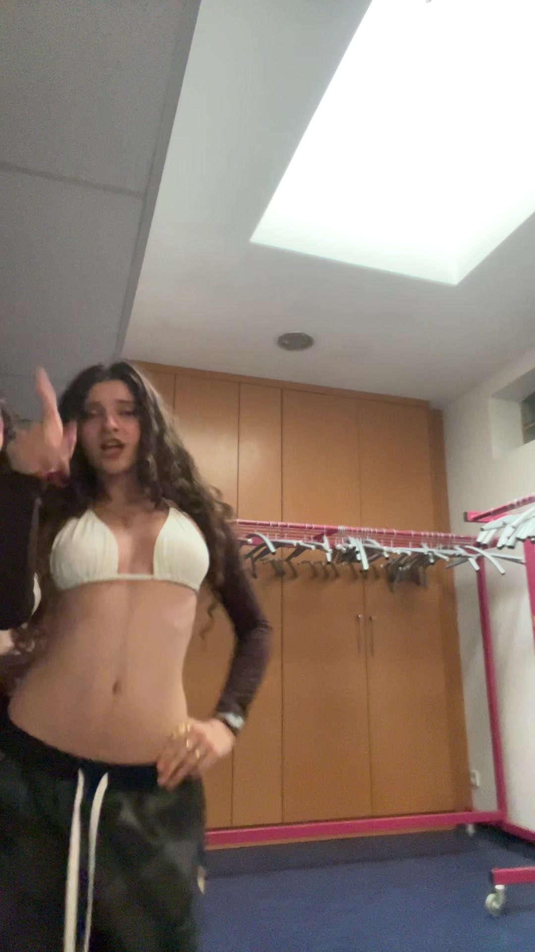 @swthrtelr_