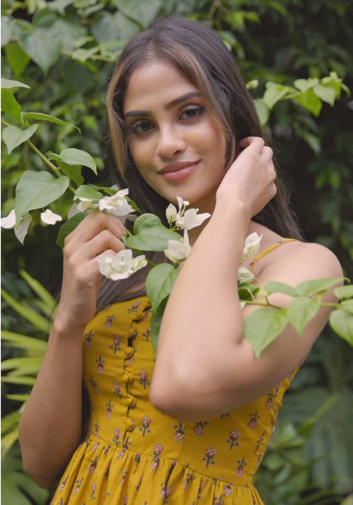 @aavari_lk