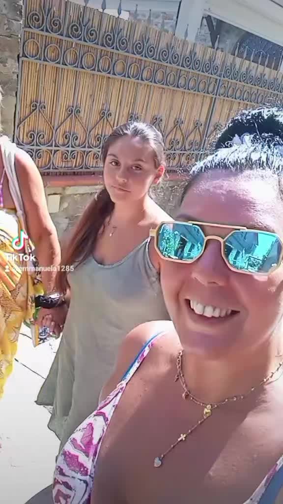 @Manuela