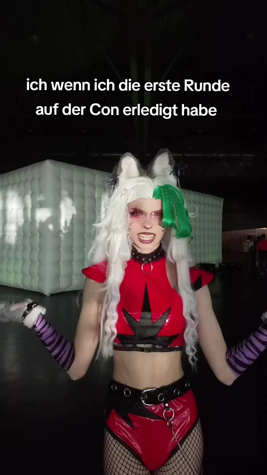 @Cosplayer