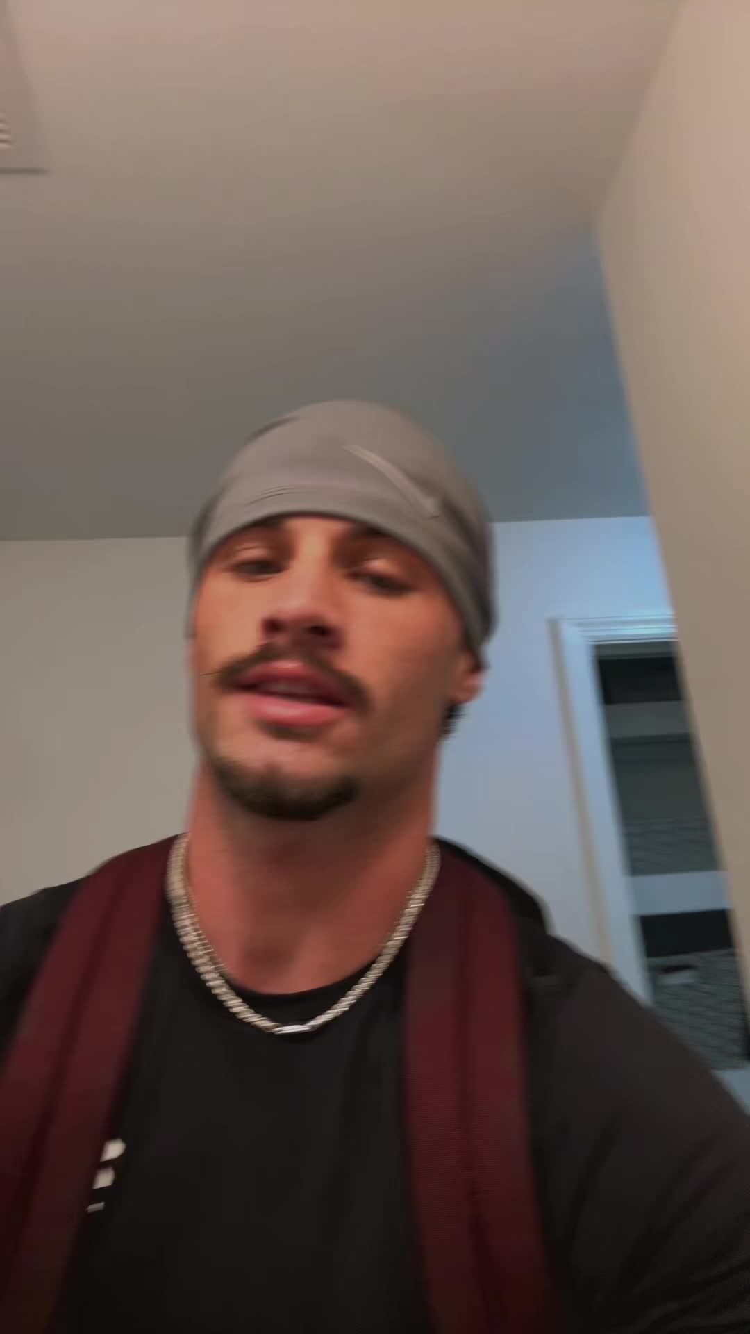 @Peyton