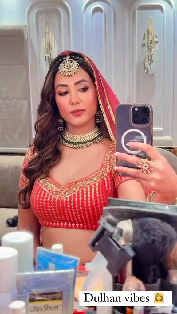 @Hina Khan 💎