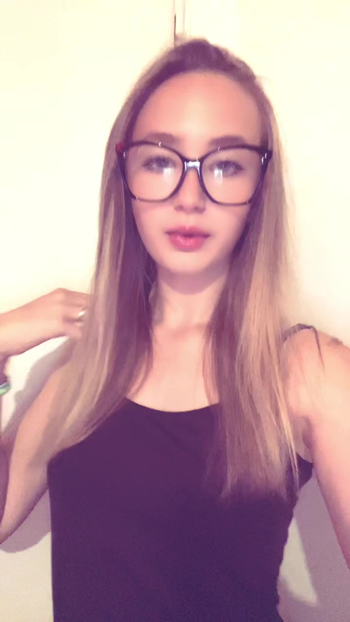 @Maelyne🦋✨