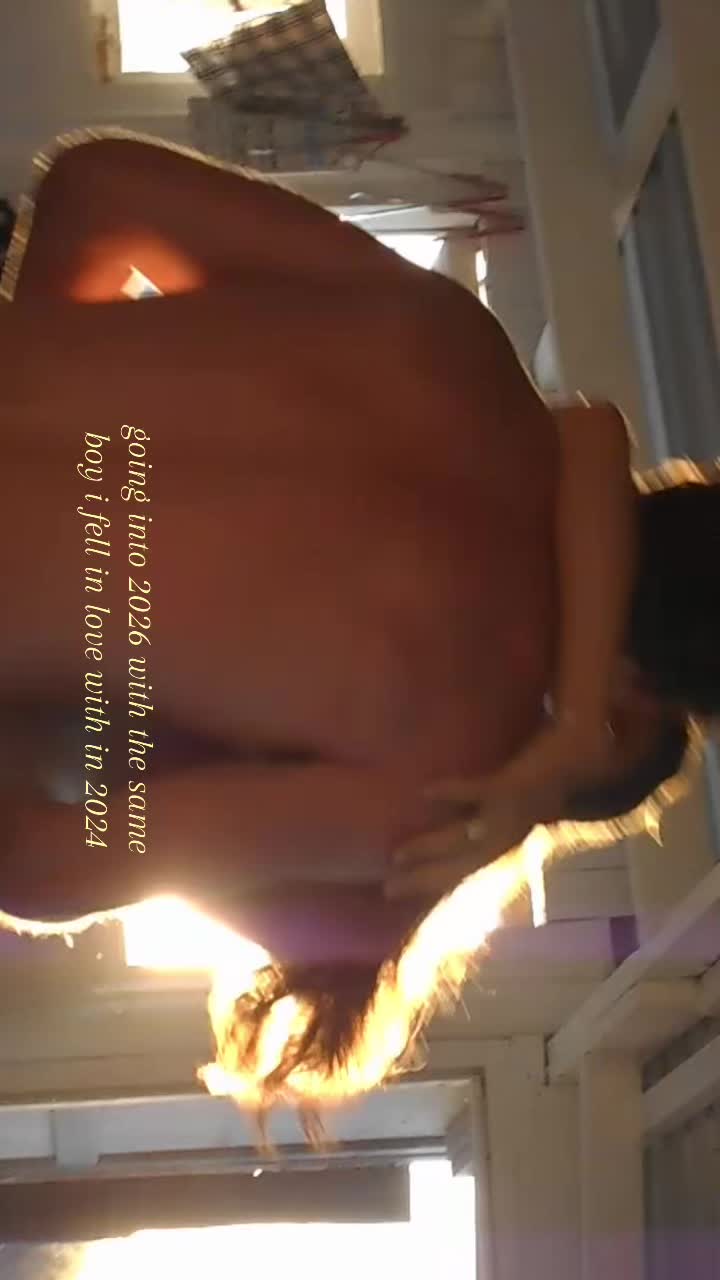@R𖤓SIE