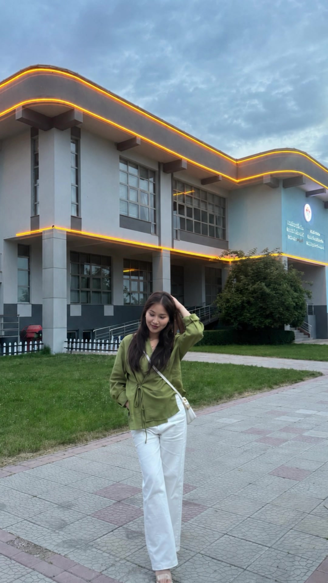 @Aizat